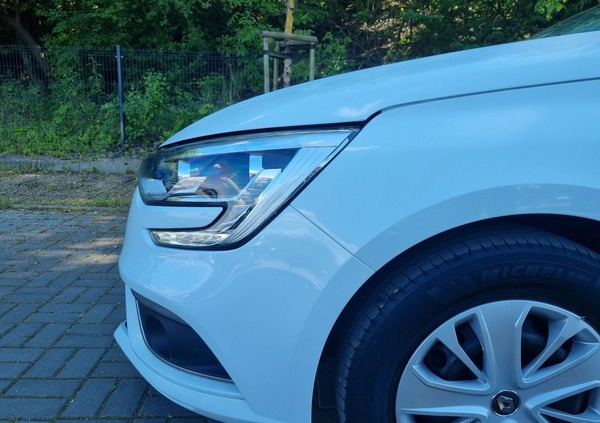 Renault Megane cena 46900 przebieg: 61362, rok produkcji 2019 z Przedecz małe 326